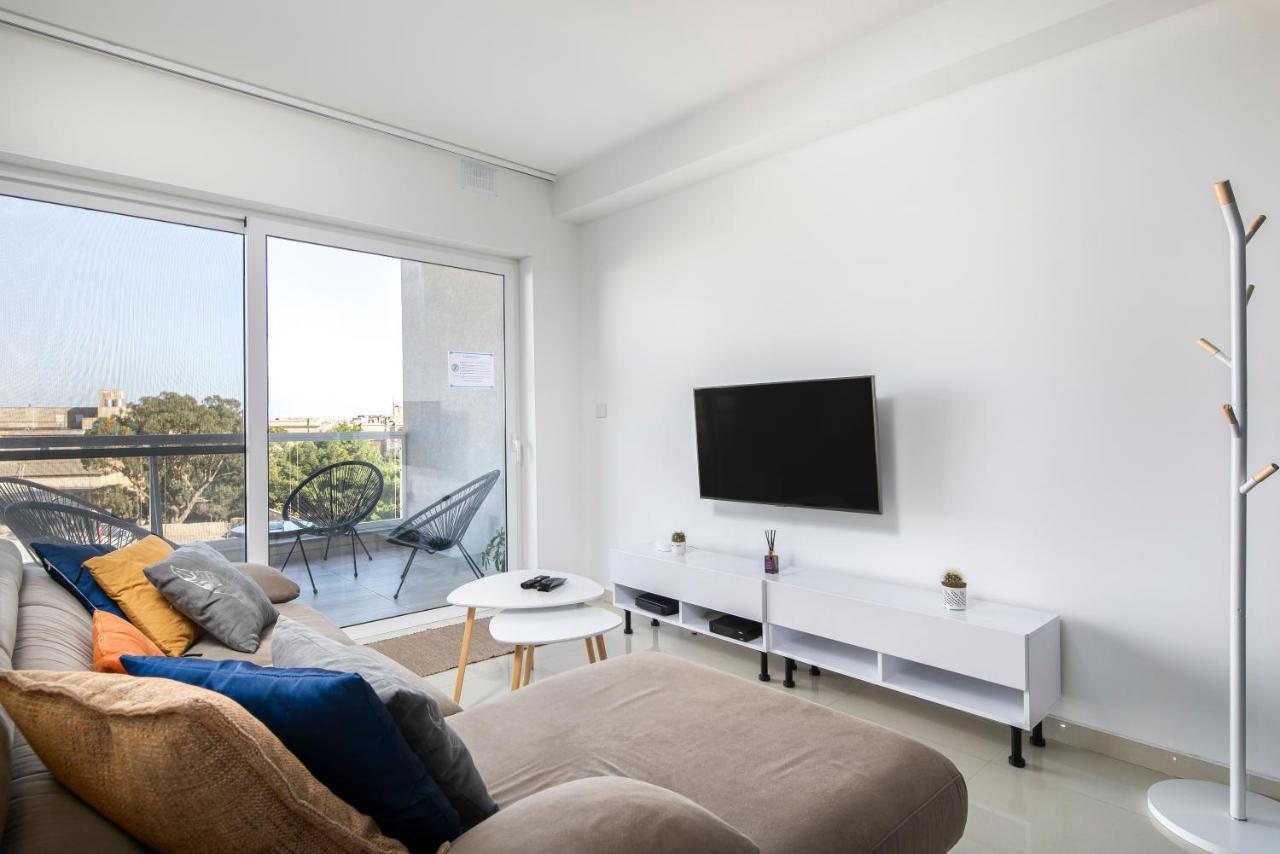 Spacious, Modern & Cosy 2 Bedroom 2 Bathroom Apartment - St. Julians Saint Julian's Εξωτερικό φωτογραφία