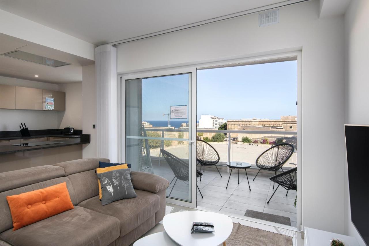 Spacious, Modern & Cosy 2 Bedroom 2 Bathroom Apartment - St. Julians Saint Julian's Εξωτερικό φωτογραφία